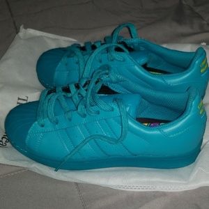 Adidas x pharrell super color superstar